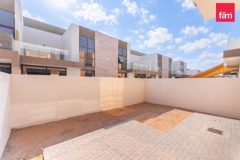 Townhouse in Dubai 4 bedrooms, 187.2 sq.m. № 145989 - photo 13
