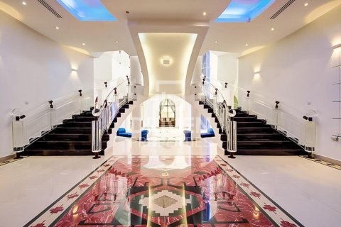 Villa in Sector E, Emirates Hills, Dubai 1723.72 sq.m. № 145154 - photo 8