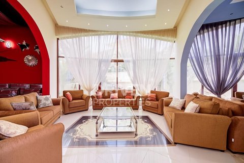 Villa in Sector E, Emirates Hills, Dubai 1723.72 sq.m. № 145154 - photo 26