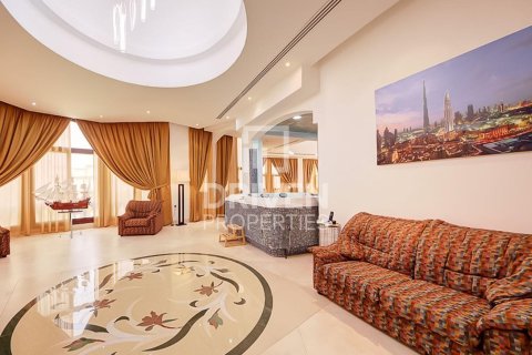 Villa in Sector E, Emirates Hills, Dubai 1723.72 sq.m. № 145154 - photo 24