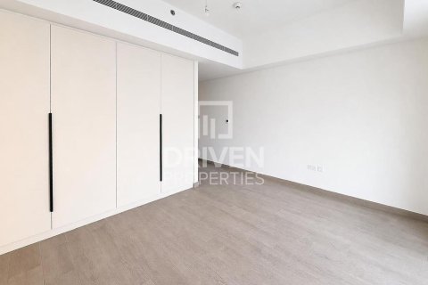 Apartment in Umm Suqeim 3, Umm Suqeim, Dubai 4 bedrooms, 303.98 sq.m. № 144718 - photo 9