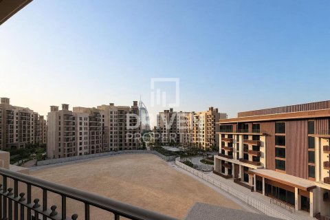 Apartment in Umm Suqeim 3, Umm Suqeim, Dubai 4 bedrooms, 303.98 sq.m. № 144718 - photo 15