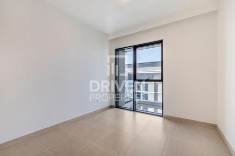 Снять в аренду квартиру в Mina Rashid, Дубай: 2 спальни, 107.95м², № 145533 - фото 2