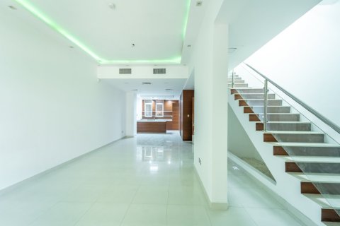 Villa à Jumeirah Village Circle, Dubai, 4 chambres, 358 m², № 143603 - photo 3