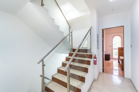 Villa à Jumeirah Village Circle, Dubai, 4 chambres, 358 m², № 143603 - photo 12