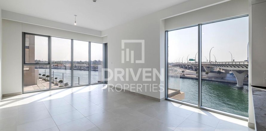Apartment in Al Wasl, Dubai 2 bedrooms, 150.22 sq.m. № 144222