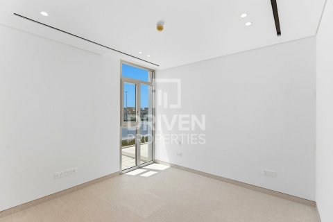 Villa en Jumeirah Park, Dubai, 5 dormitorios, 561.04 m², № 144262 - foto 15