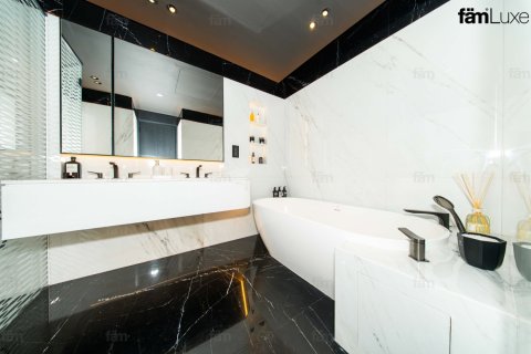 Apartment in Business Bay, Dubai 3 bedrooms, 240.8 sq.m. № 143862 - photo 20