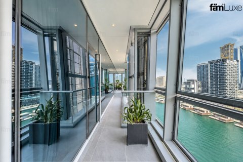 Apartment in Business Bay, Dubai 3 bedrooms, 240.8 sq.m. № 143862 - photo 17