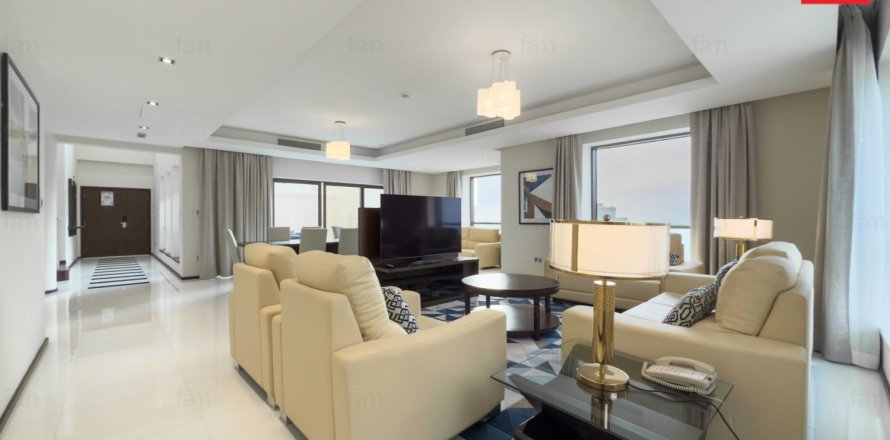 Penthouse in Dubai 2 bedrooms, 129.1 sq.m. № 143836