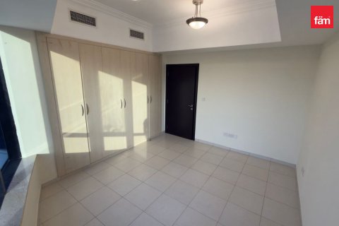 Apartment in Dubai 4 bedrooms, 216.1 sq.m. № 143438 - photo 7