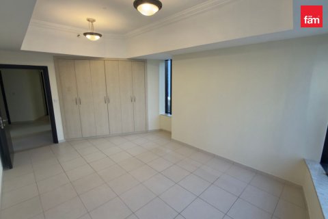 Apartment in Dubai 4 bedrooms, 216.1 sq.m. № 143438 - photo 8