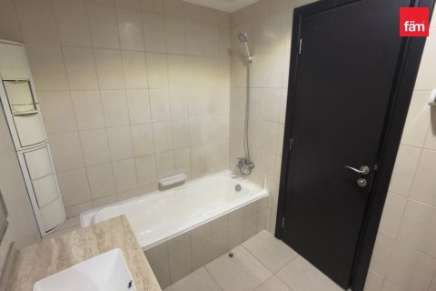 Apartment in Dubai 4 bedrooms, 216.1 sq.m. № 143438 - photo 19