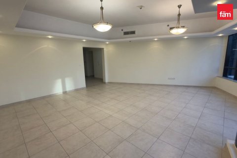 Apartment in Dubai 4 bedrooms, 216.1 sq.m. № 143438 - photo 14