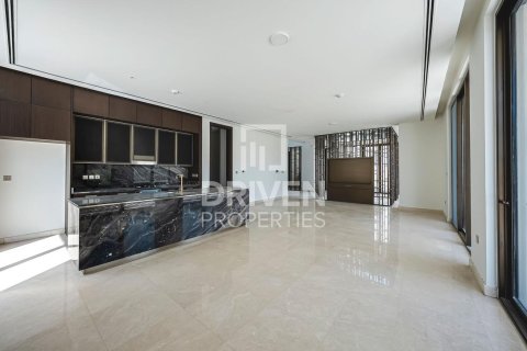 Villa in Dubai Hills Estate, Dubai 5 bedrooms, 875.52 sq.m. № 145537 - photo 6