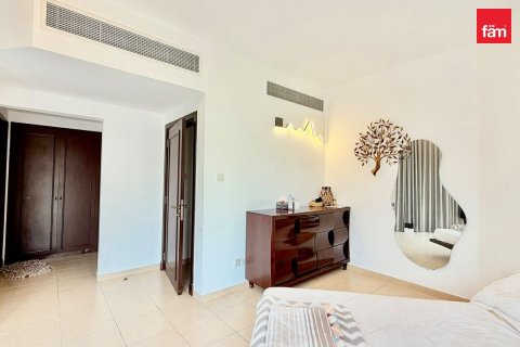 Villa in Dubai 4 bedrooms, 533.6 sq.m. № 143724 - photo 17