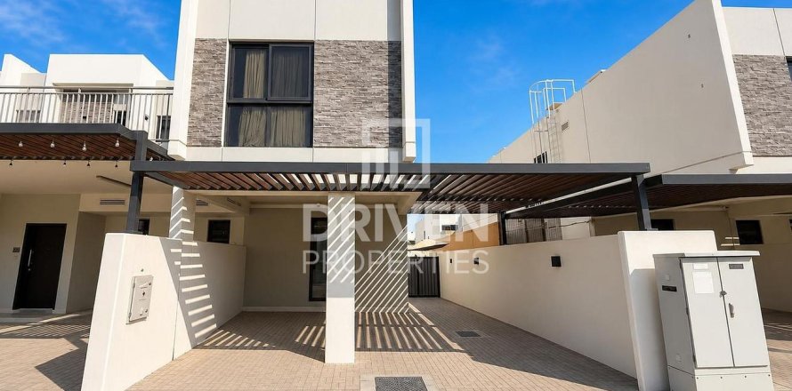 Maison de ville à Dubai, 3 chambres, 174.84 m², № 144147
