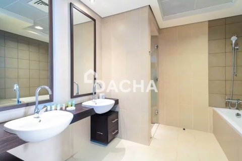 Apartment in The Crescent, Palm Jumeirah, Dubai 3 bedrooms, 262 sq.m. № 143508 - photo 22