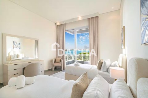 Apartment in The Crescent, Palm Jumeirah, Dubai 3 bedrooms, 262 sq.m. № 143508 - photo 20