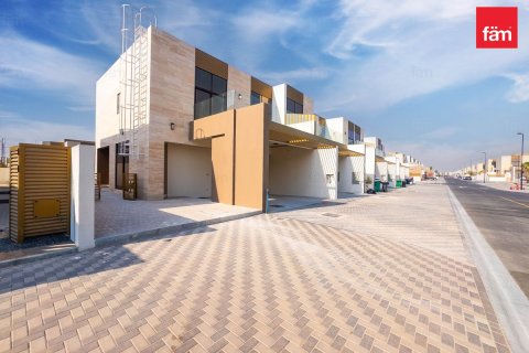 Villa in Dubai 4 bedrooms, 288 sq.m. № 145986 - photo 11