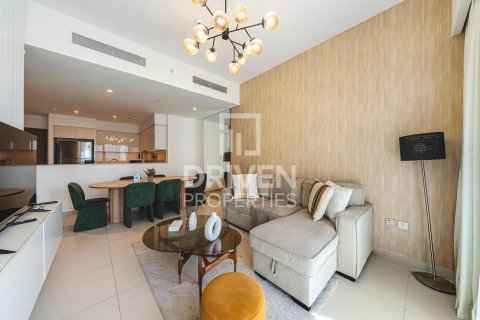 Apartamento en Burj Royale, Downtown Dubai (Downtown Burj Dubai), Dubai, 3 dormitorios, 124.95 m², № 144641 - foto 3