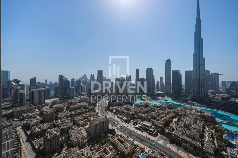 Apartamento en Burj Royale, Downtown Dubai (Downtown Burj Dubai), Dubai, 3 dormitorios, 124.95 m², № 144641 - foto 16