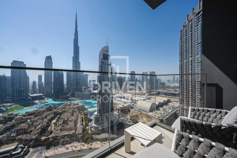 Apartamento en Burj Royale, Downtown Dubai (Downtown Burj Dubai), Dubai, 3 dormitorios, 124.95 m², № 144641 - foto 2