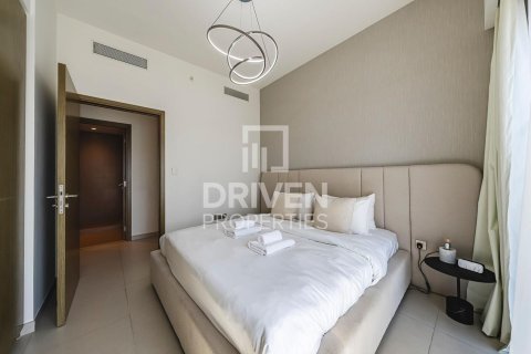 Apartamento en Burj Royale, Downtown Dubai (Downtown Burj Dubai), Dubai, 3 dormitorios, 124.95 m², № 144641 - foto 8