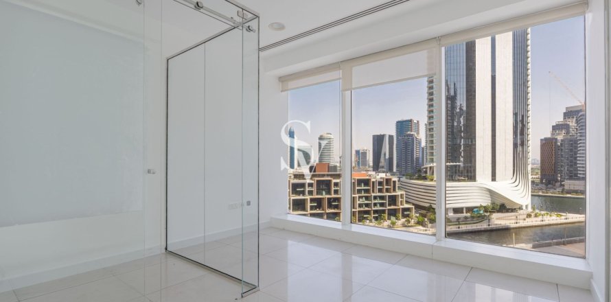 Office in Business Bay, Dubai 156 sq.m. № 111062