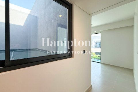 Villa à Arabian Ranches 3, Dubai, 3 chambres, 142.64976941 m², № 143904 - photo 6