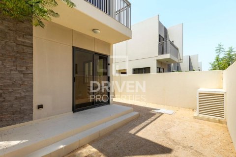 Townhouse in Dubai 3 bedrooms, 174.84 sq.m. № 145592 - photo 2