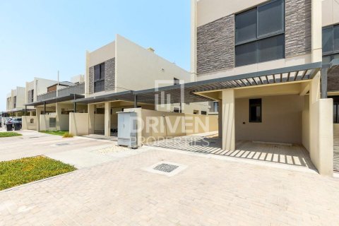 Townhouse in Dubai 3 bedrooms, 174.84 sq.m. № 145592