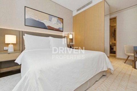 Apartment in Vida Residences Dubai Mall, Downtown Dubai (Downtown Burj Dubai), Dubai 2 bedrooms, 101.54 sq.m. № 145201 - photo 8