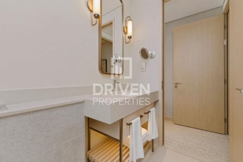 Apartment in Vida Residences Dubai Mall, Downtown Dubai (Downtown Burj Dubai), Dubai 2 bedrooms, 101.54 sq.m. № 145201 - photo 12