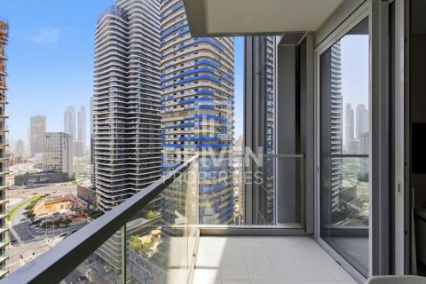 Apartment in Vida Residences Dubai Mall, Downtown Dubai (Downtown Burj Dubai), Dubai 2 bedrooms, 101.54 sq.m. № 145201 - photo 13