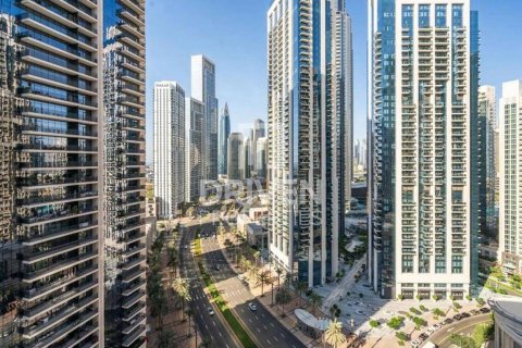 Appartement à BLVD Crescent, Downtown Dubai (Downtown Burj Dubai), Dubai, 2 chambres, 155.24 m², № 144772 - photo 10