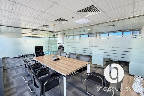 Office in Jumeirah Lake Towers, Dubai 126 sq.m. № 143774 - photo 10