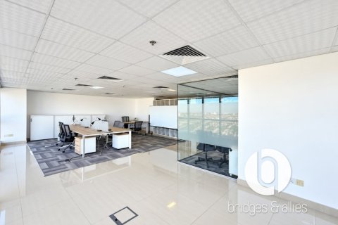Office in Jumeirah Lake Towers, Dubai 126 sq.m. № 143774 - photo 5