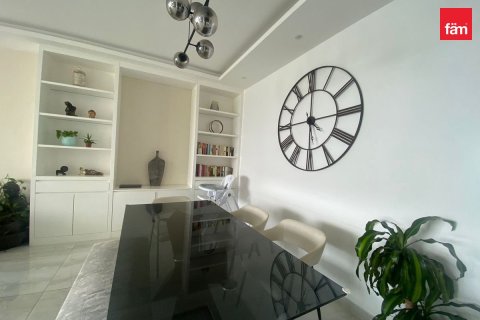 Apartment in The Views, Dubai 2 bedrooms, 117.9 sq.m. № 143930 - photo 11