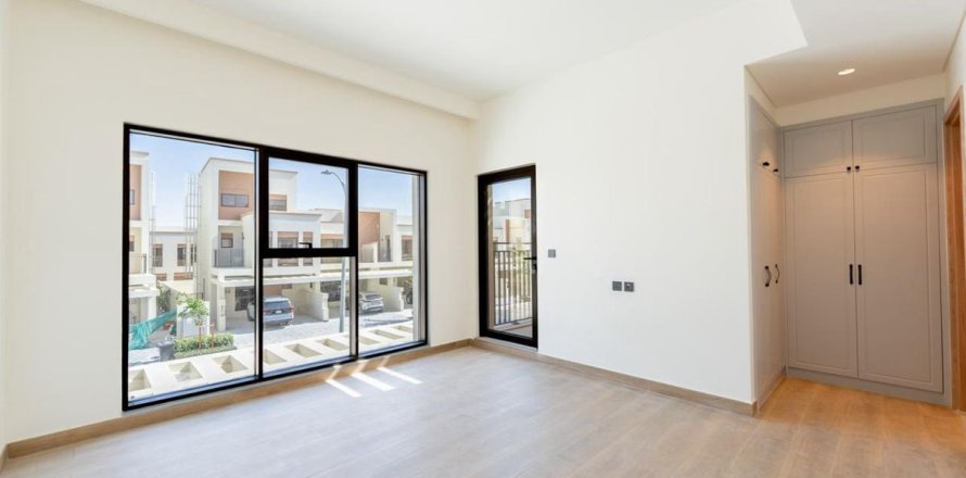 Maison de ville à Dubai, 5 chambres, 219.6 m², № 143915
