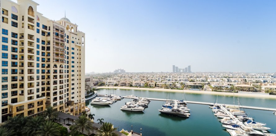 Apartment in Palm Jumeirah, Dubai 2 bedrooms, 161 sq.m. № 143555