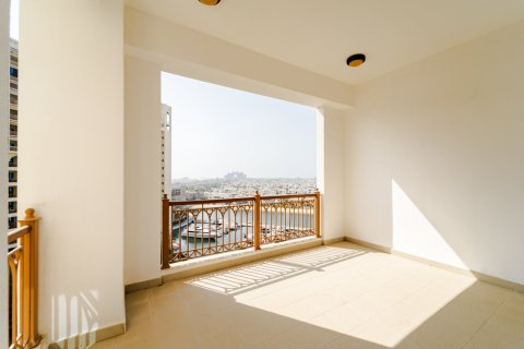 Apartment in Palm Jumeirah, Dubai 2 bedrooms, 161 sq.m. № 143555 - photo 14