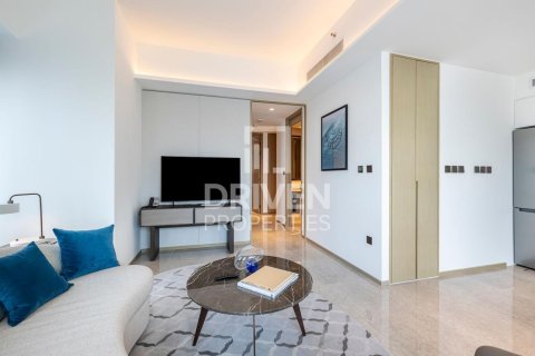 Снять в аренду квартиру в Address Harbour Point, Dubai Creek Harbour (The Lagoons), Дубай: 2 спальни, 102.01м², № 145206 - фото 2