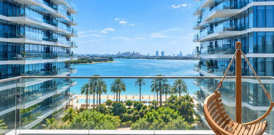 Apartment in Palm Jumeirah, Dubai 2 bedrooms, 124 sq.m. № 143880