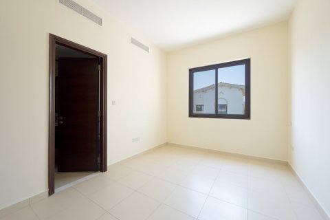 Villa in Reem, Dubai 3 bedrooms, 216 sq.m. № 145730 - photo 3