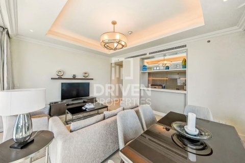 Снять в аренду квартиру в The Address Residence Fountain Views, Даунтаун Дубай (Даунтаун Бурдж Дубай), Дубай: 2 спальни, 134.24м², № 145508 - фото 3