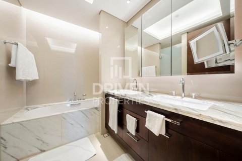 Apartamento en The Address Sky View Towers, Downtown Dubai (Downtown Burj Dubai), Dubai, 2 dormitorios, 157.84 m², № 144319 - foto 13