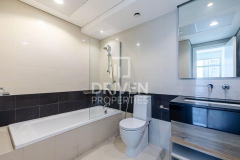 Снять в аренду квартиру в The Lofts, Даунтаун Дубай (Даунтаун Бурдж Дубай), Дубай: 1 спальня, 69.21м², № 145336 - фото 10