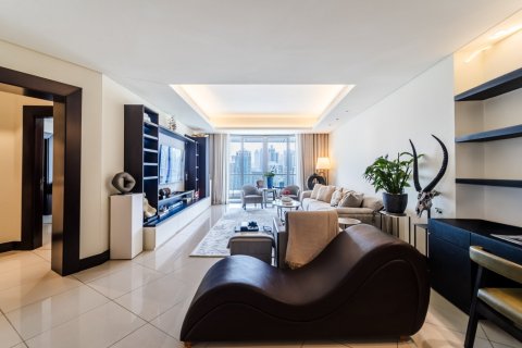 Apartment in Downtown Dubai (Downtown Burj Dubai), Dubai 2 bedrooms, 172 sq.m. № 143646 - photo 3