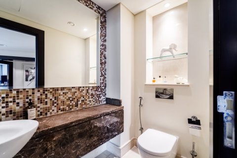 Apartment in Downtown Dubai (Downtown Burj Dubai), Dubai 2 bedrooms, 172 sq.m. № 143646 - photo 9